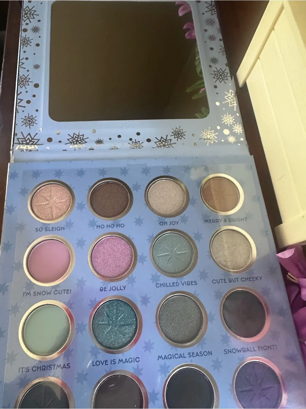 Disney Stitch & Grinch Glitter Eyeshadow Palette Set New